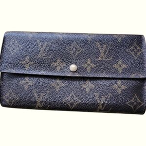 Louis Vuitton Sarah Wallet